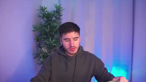 t0ny_wylie online show from November 25, 10:15 am