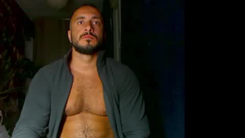 Huracane online show from October 10, 5:45 pm