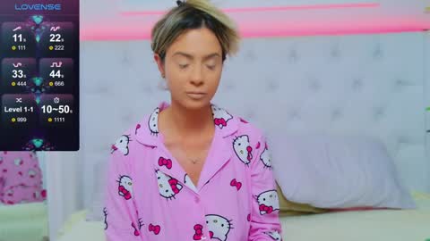 Snapshot of taahiraarabian chatting on December 16, 8:26 pm Arianna online show from December 16, 8:26 pm