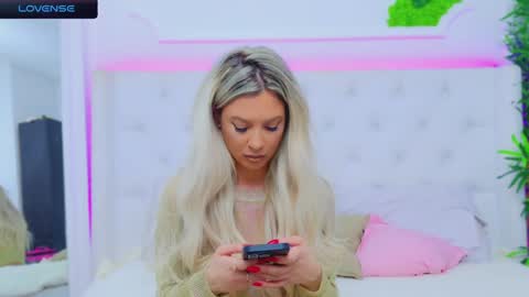 Snapshot of taahiraarabian chatting on December 30, 7:42 pm Arianna online show from December 30, 7:42 pm