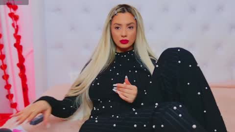 Snapshot of taahiraarabian chatting on February 7, 4:35 pm Arianna online show from February 7, 4:35 pm