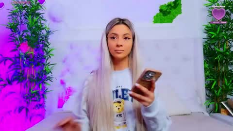 Snapshot of taahiraarabian chatting on October 17, 12:08 pm Arianna online show from October 17, 12:08 pm