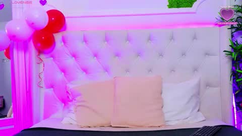 Snapshot of taahiraarabian chatting on February 18, 1:18 pm Arianna online show from February 18, 1:18 pm