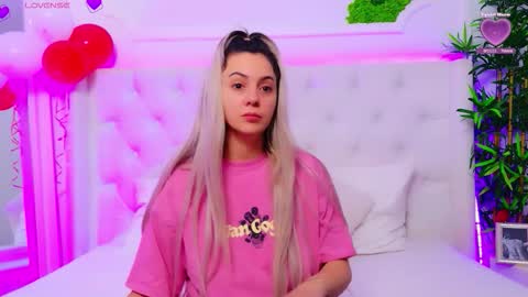 Snapshot of taahiraarabian chatting on February 20, 1:11 pm Arianna online show from February 20, 1:11 pm