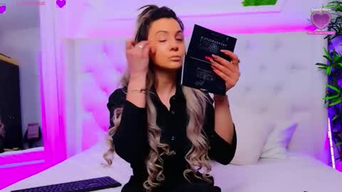 Snapshot of taahiraarabian chatting on February 25, 1:32 pm Arianna online show from February 25, 1:32 pm