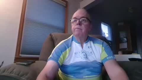 Snapshot of tacrunner66_ chatting on February 12, 1:30 am tacrunner66_ online show from February 12, 1:30 am