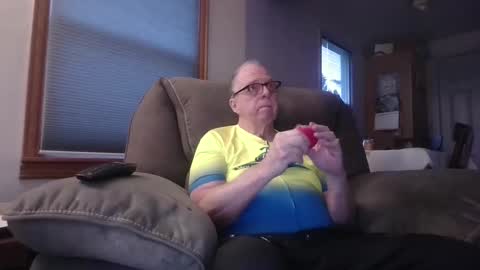 Snapshot of tacrunner66_ chatting on February 14, 1:23 am tacrunner66_ online show from February 14, 1:23 am