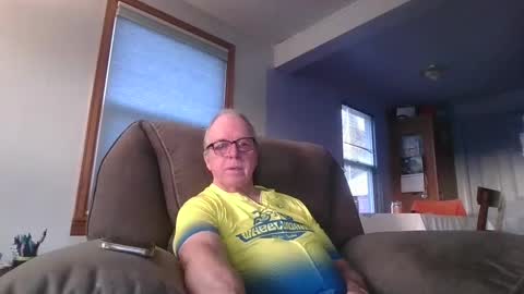 Snapshot of tacrunner66_ chatting on February 26, 1:32 am tacrunner66_ online show from February 26, 1:32 am