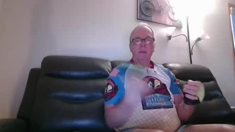Snapshot of tacrunner66_ chatting on March 1, 2:55 pm tacrunner66_ online show from March 1, 2:55 pm