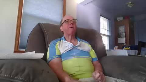 tacrunner66_ online show from March 6, 10:58 pm