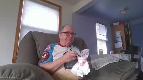 Snapshot of tacrunner66_ chatting on March 12, 8:41 pm tacrunner66_ online show from March 12, 8:41 pm