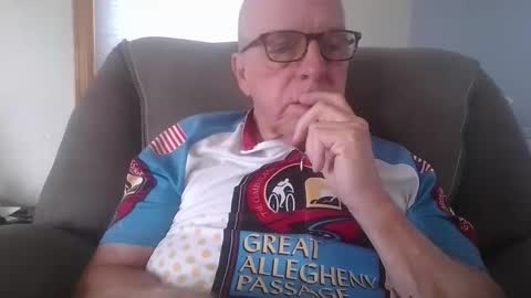 Snapshot of tacrunner66_ chatting on October 1, 7:09 pm tacrunner66_ online show from October 1, 7:09 pm