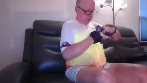 Snapshot of tacrunner66_ chatting on October 6, 2:25 pm tacrunner66_ online show from October 6, 2:25 pm