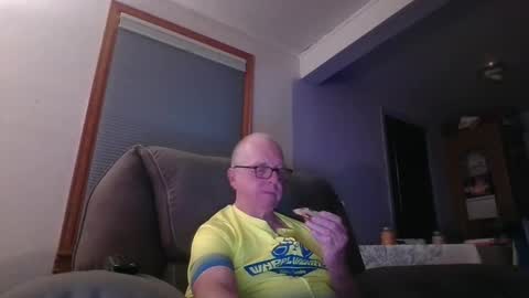 Snapshot of tacrunner66_ chatting on October 10, 4:00 am tacrunner66_ online show from October 10, 4:00 am