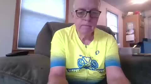 Snapshot of tacrunner66_ chatting on October 10, 5:56 pm tacrunner66_ online show from October 10, 5:56 pm