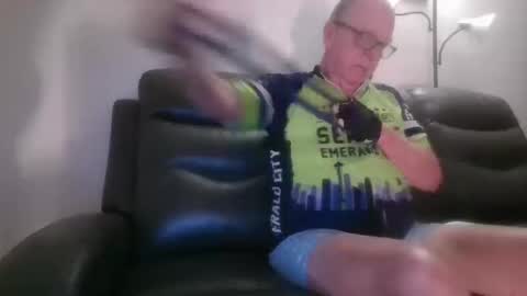 Snapshot of tacrunner66_ chatting on October 19, 2:07 pm tacrunner66_ online show from October 19, 2:07 pm