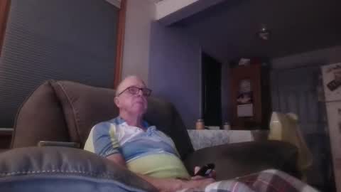 Snapshot of tacrunner66_ chatting on October 23, 3:06 am tacrunner66_ online show from October 23, 3:06 am