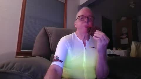 Snapshot of tacrunner66_ chatting on October 26, 2:50 am tacrunner66_ online show from October 26, 2:50 am