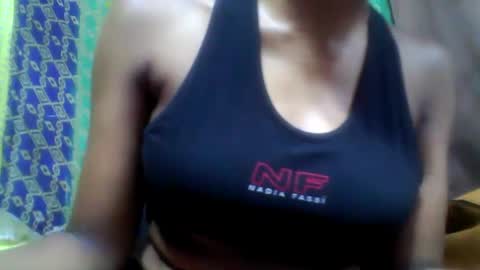 Snapshot of tahiriniah chatting on February 15, 2:55 pm tahiriniah online show from February 15, 2:55 pm