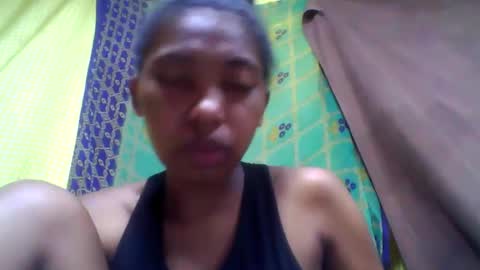 Snapshot of tahiriniah chatting on February 16, 3:37 am tahiriniah online show from February 16, 3:37 am