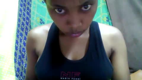 Snapshot of tahiriniah chatting on February 18, 9:31 pm tahiriniah online show from February 18, 9:31 pm