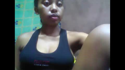 Snapshot of tahiriniah chatting on February 24, 7:09 pm tahiriniah online show from February 24, 7:09 pm