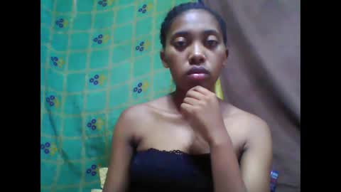 Snapshot of tahiriniah chatting on February 25, 7:14 pm tahiriniah online show from February 25, 7:14 pm