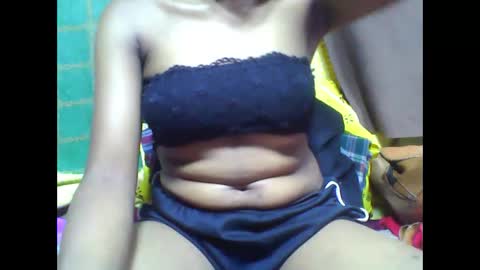 Snapshot of tahiriniah chatting on February 27, 12:13 pm tahiriniah online show from February 27, 12:13 pm