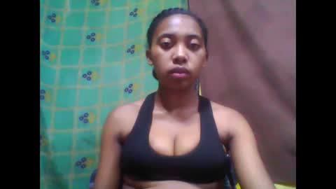 Snapshot of tahiriniah chatting on March 2, 1:16 pm tahiriniah online show from March 2, 1:16 pm