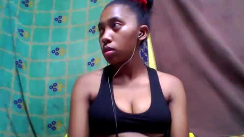 Snapshot of tahiriniah chatting on March 9, 1:26 pm tahiriniah online show from March 9, 1:26 pm