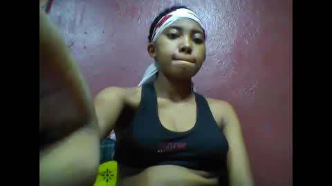 Snapshot of tahiriniah chatting on March 10, 6:27 am tahiriniah online show from March 10, 6:27 am