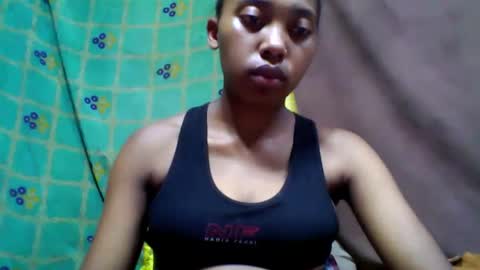 Snapshot of tahiriniah chatting on March 12, 12:15 pm tahiriniah online show from March 12, 12:15 pm