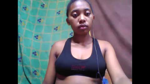 Snapshot of tahiriniah chatting on March 12, 6:22 pm tahiriniah online show from March 12, 6:22 pm