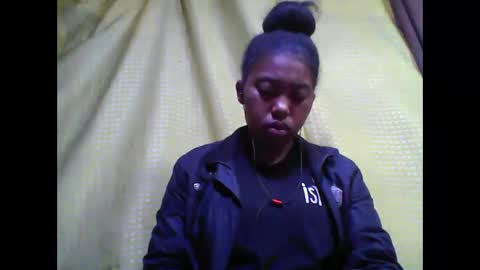 Snapshot of tahiriniah chatting on September 14, 3:05 am tahiriniah online show from September 14, 3:05 am