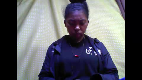 Snapshot of tahiriniah chatting on September 15, 3:17 am tahiriniah online show from September 15, 3:17 am