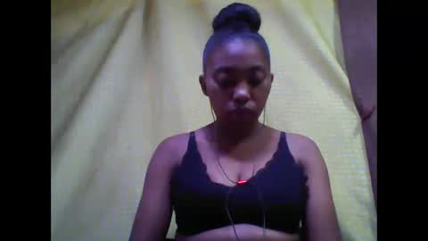 Snapshot of tahiriniah chatting on September 29, 6:29 am tahiriniah online show from September 29, 6:29 am