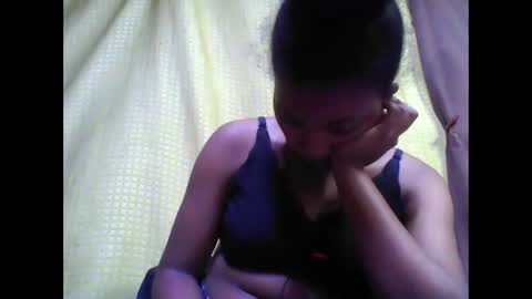 Snapshot of tahiriniah chatting on October 5, 3:10 pm tahiriniah online show from October 5, 3:10 pm