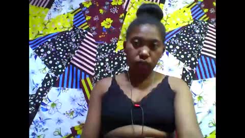Snapshot of tahiriniah chatting on October 10, 8:30 pm tahiriniah online show from October 10, 8:30 pm