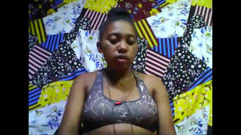 tahiriniah online show from December 13, 7:53 pm