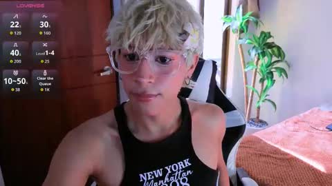 taichi online show from November 3, 7:26 pm