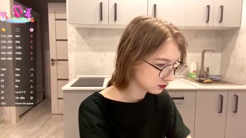 Tessa online show from February 15, 9:08 am