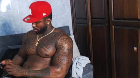 Snapshot of tairontucke chatting on December 17, 2:44 am Tairon Tucke online show from December 17, 2:44 am