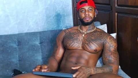 Snapshot of tairontucke chatting on December 26, 8:39 am Tairon Tucke online show from December 26, 8:39 am