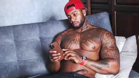 Snapshot of tairontucke chatting on January 21, 8:43 pm Tairon Tucke online show from January 21, 8:43 pm