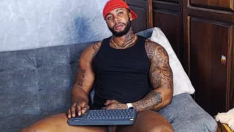 Snapshot of tairontucke chatting on February 3, 3:20 am Tairon Tucke online show from February 3, 3:20 am