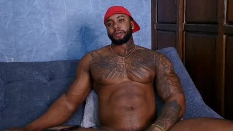 Snapshot of tairontucke chatting on February 11, 6:40 am Tairon Tucke online show from February 11, 6:40 am