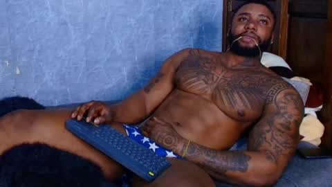 Snapshot of tairontucke chatting on March 1, 2:59 am Tairon Tucke online show from March 1, 2:59 am