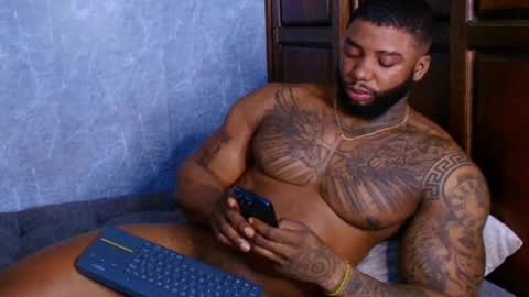 Snapshot of tairontucke chatting on March 2, 5:54 am Tairon Tucke online show from March 2, 5:54 am