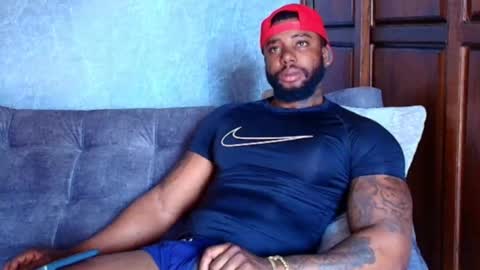 Snapshot of tairontucke chatting on March 11, 2:40 pm Tairon Tucke online show from March 11, 2:40 pm