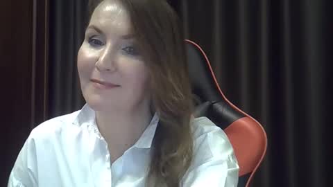 taisialucky77 online show from November 17, 4:13 pm